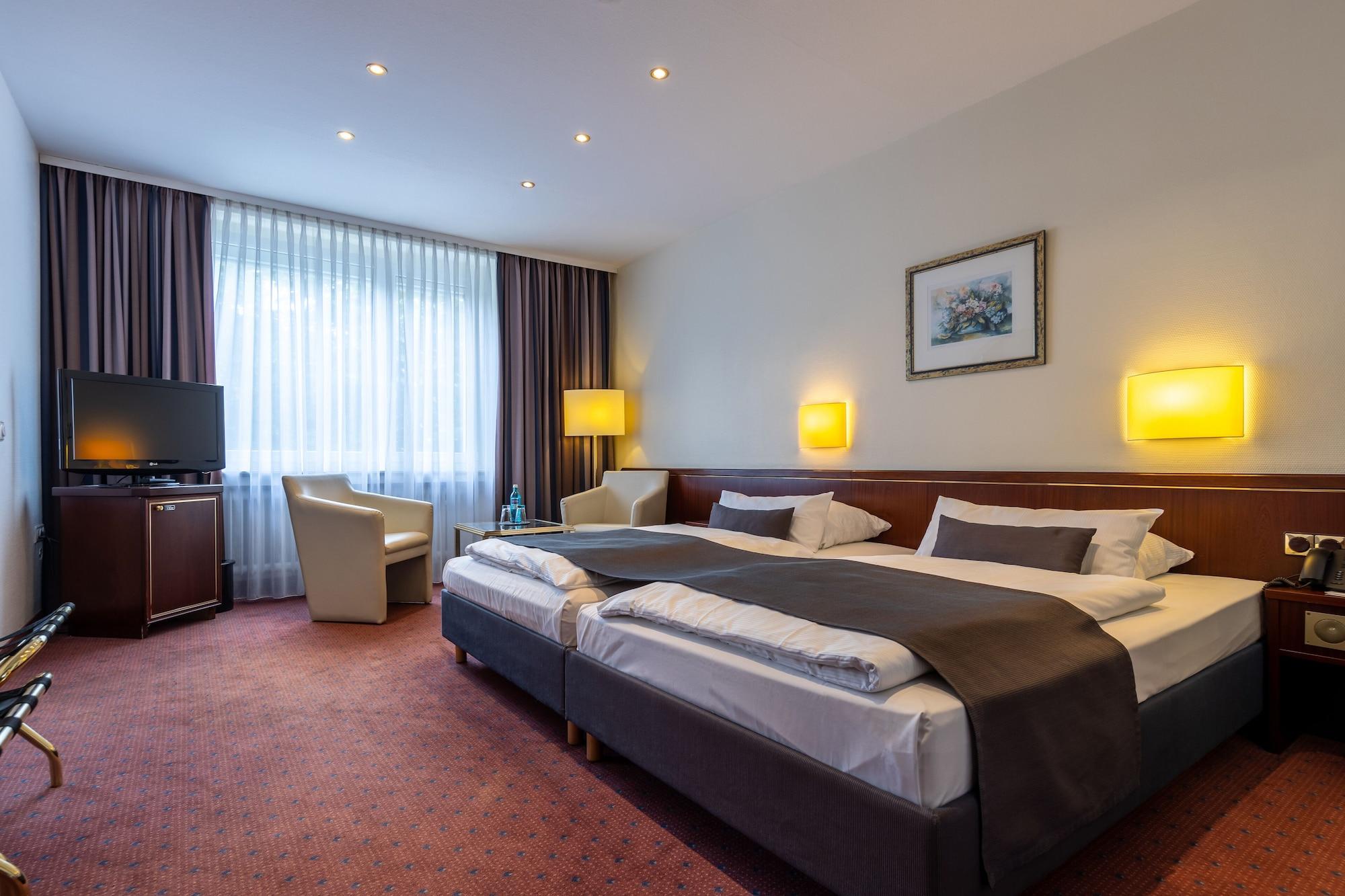 Trip Inn Hotel Esplanade, Duesseldorf Экстерьер фото