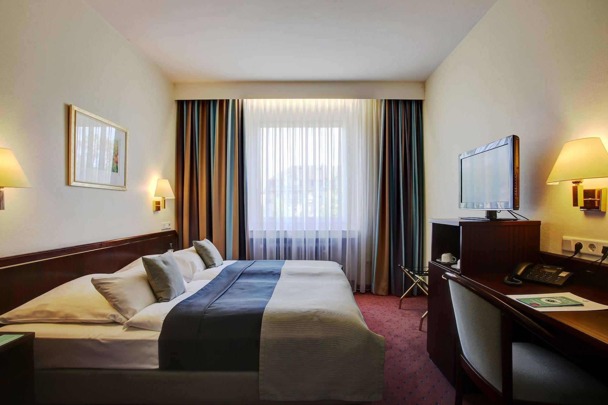 Trip Inn Hotel Esplanade, Duesseldorf Экстерьер фото
