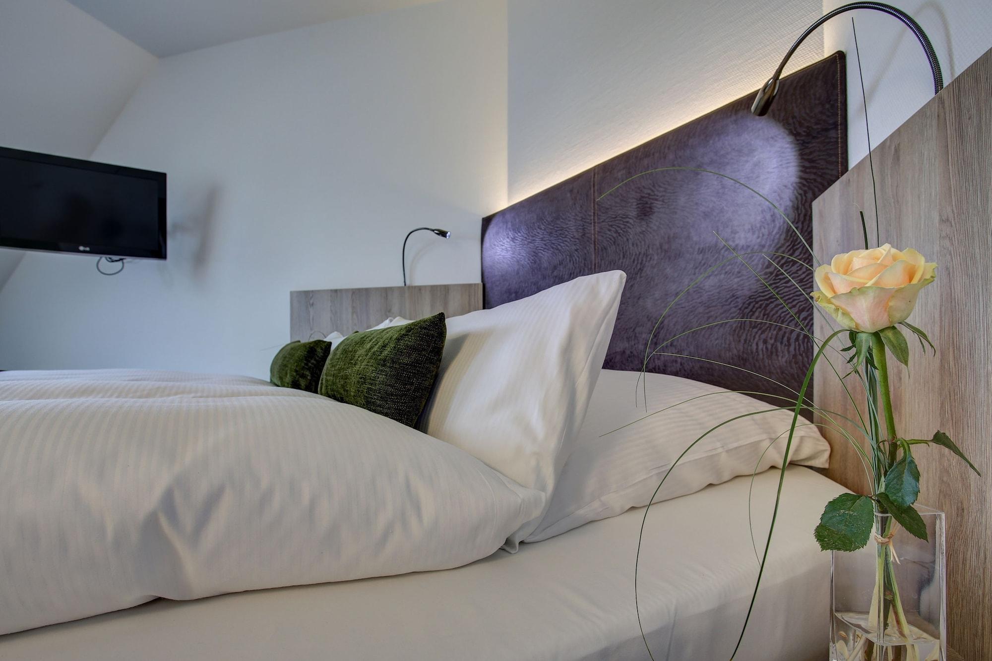 Trip Inn Hotel Esplanade, Duesseldorf Экстерьер фото