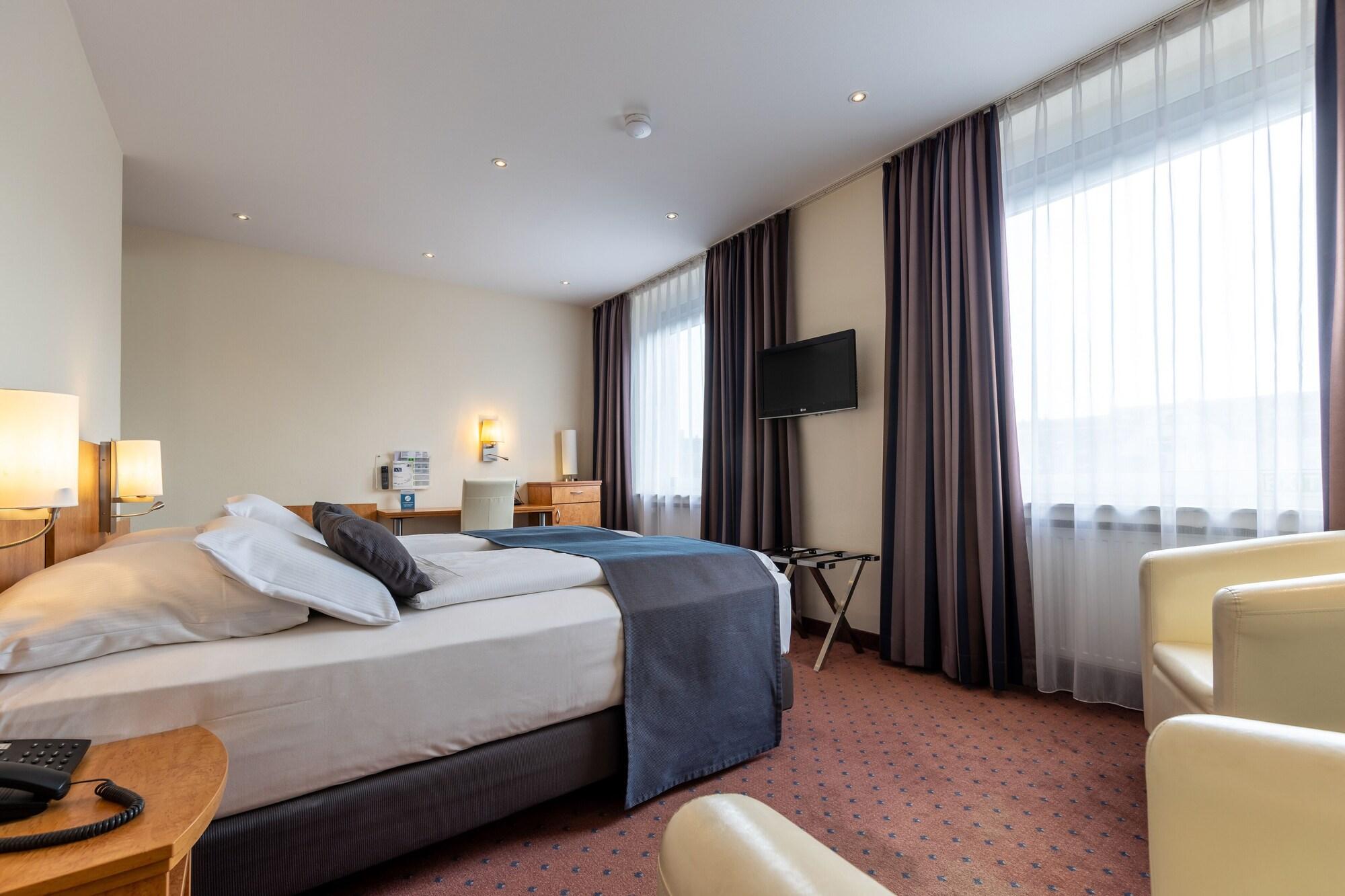 Trip Inn Hotel Esplanade, Duesseldorf Экстерьер фото