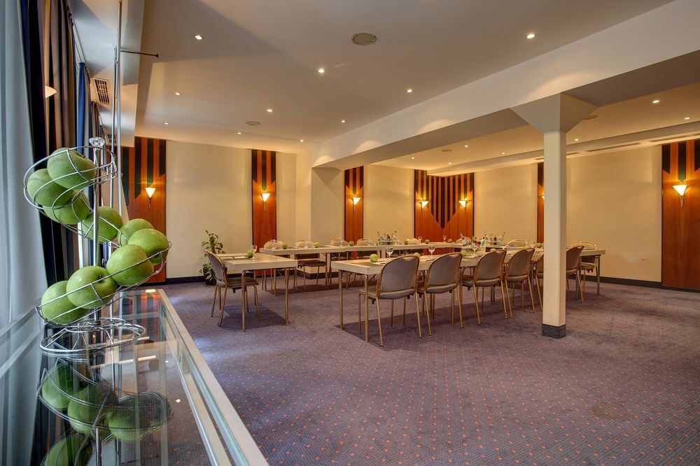 Trip Inn Hotel Esplanade, Duesseldorf Экстерьер фото